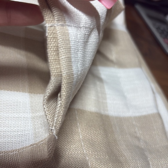 Elegant Tan and White Half Curtain - Picture 4 of 4